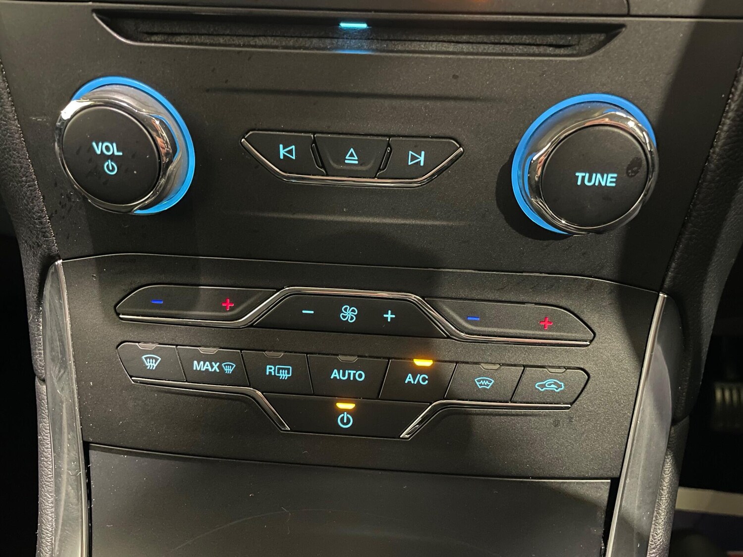 Used Ford S-Max 2016 for sale - 77909317: Photo 34