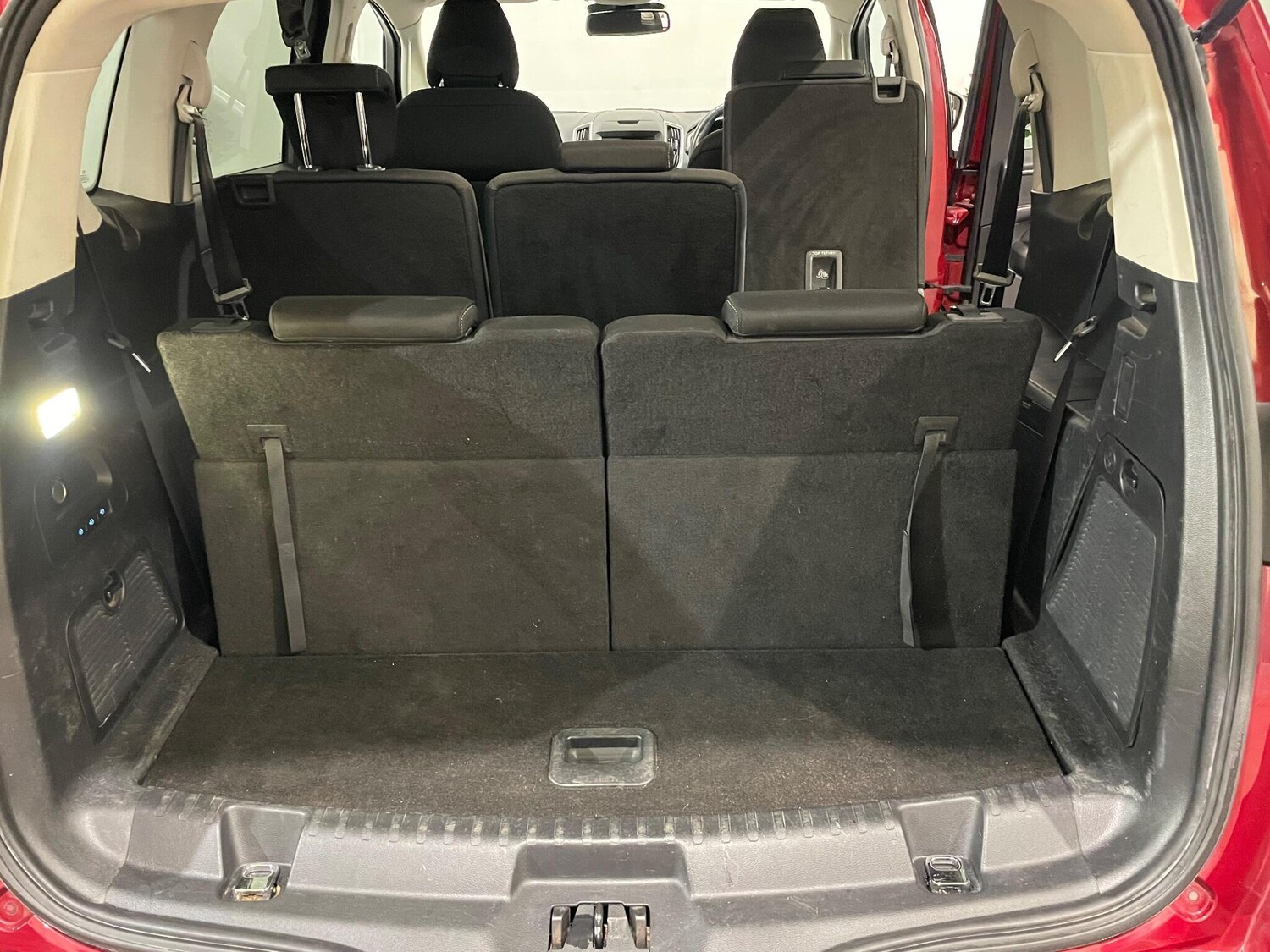 Used Ford S-Max 2016 for sale - 77909317: Photo 44