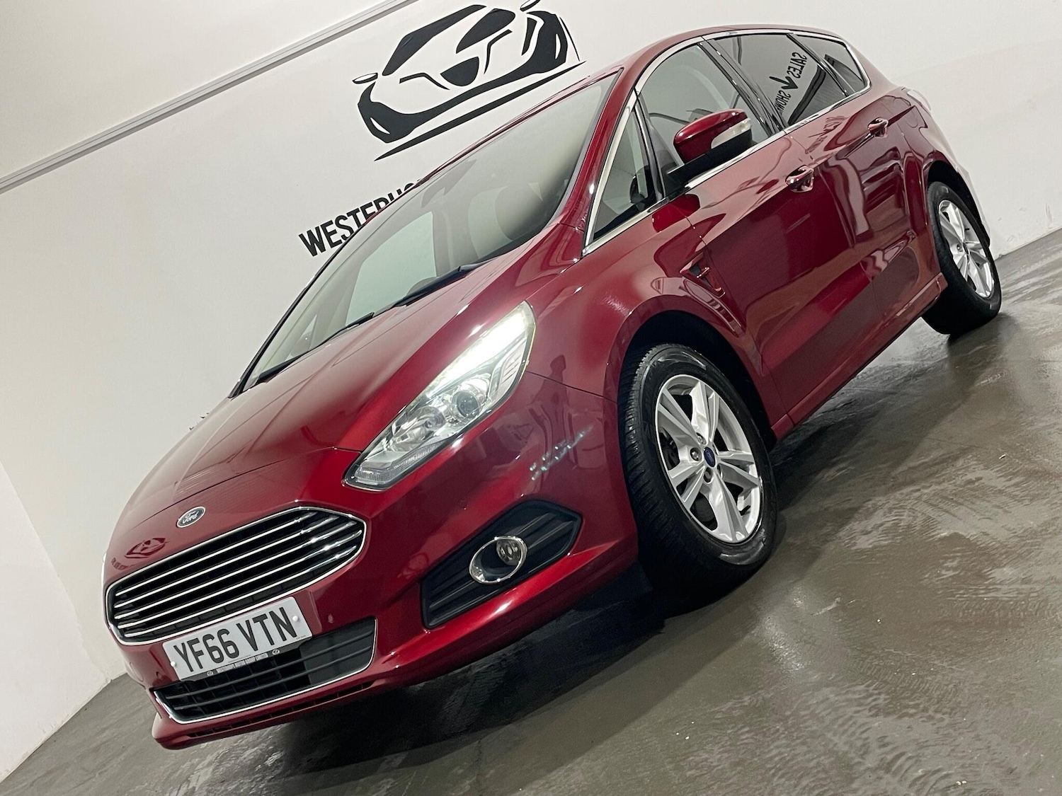 Used Ford S-Max 2016 for sale - 77909317: Photo 8