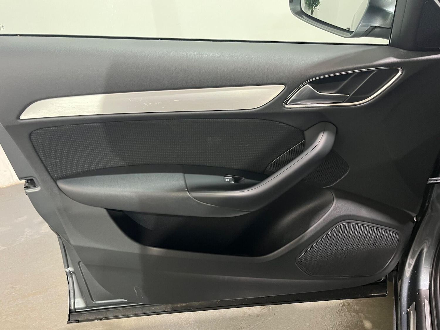 Used Audi Q3 2017 for sale - 77538222: Photo 41