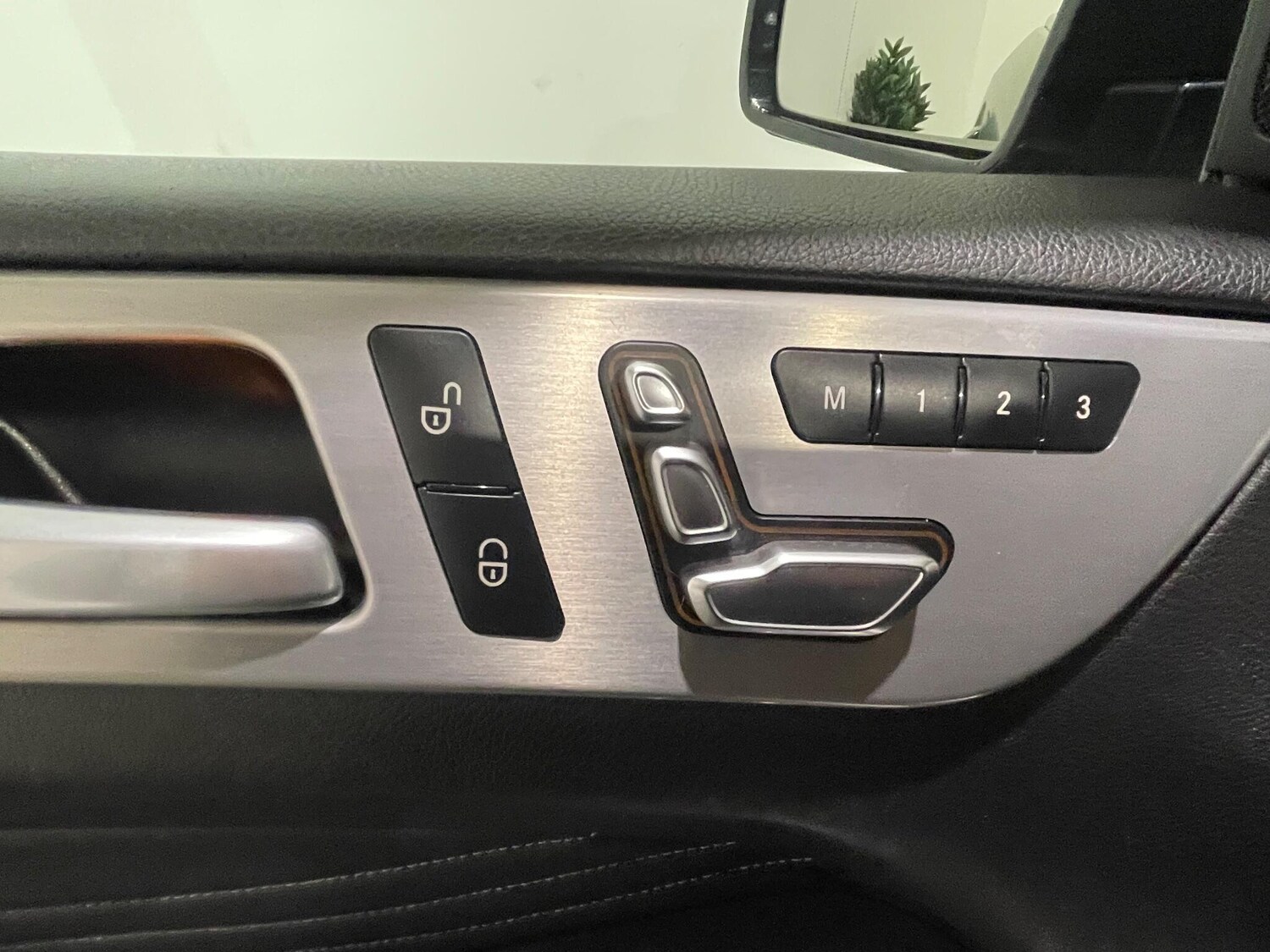 Used Mercedes-Benz GLE 2018 for sale - 77550388: Photo 37