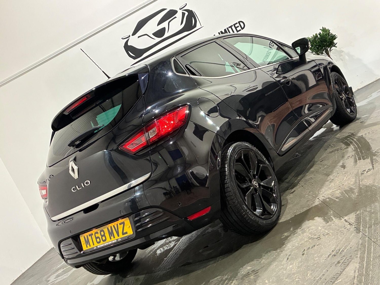 Used Renault Clio 2018 for sale - 76964897: Photo 26