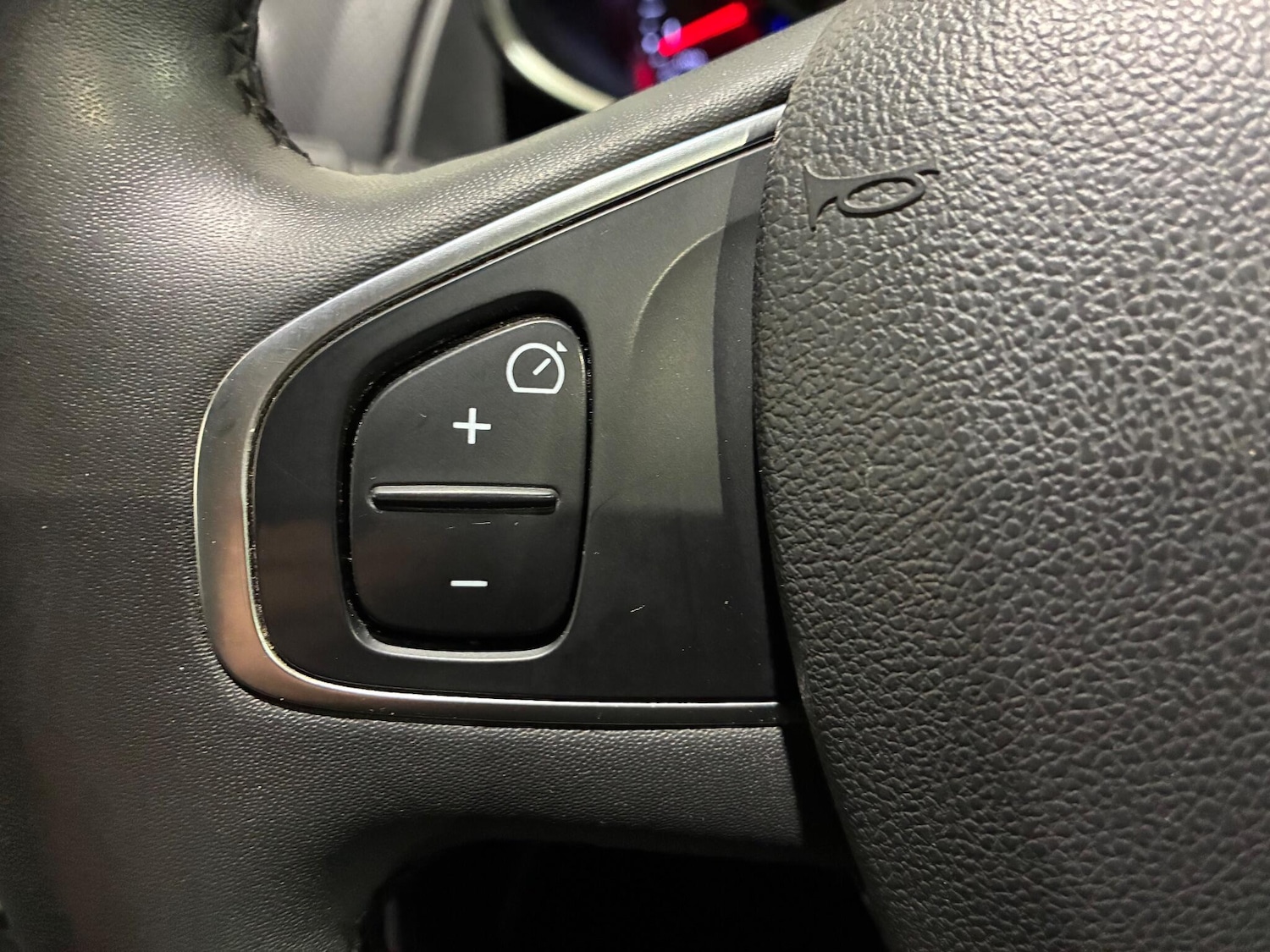 Used Renault Clio 2018 for sale - 76964897: Photo 31