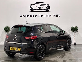 Used Renault Clio 2018 for sale - 76964897: Photo