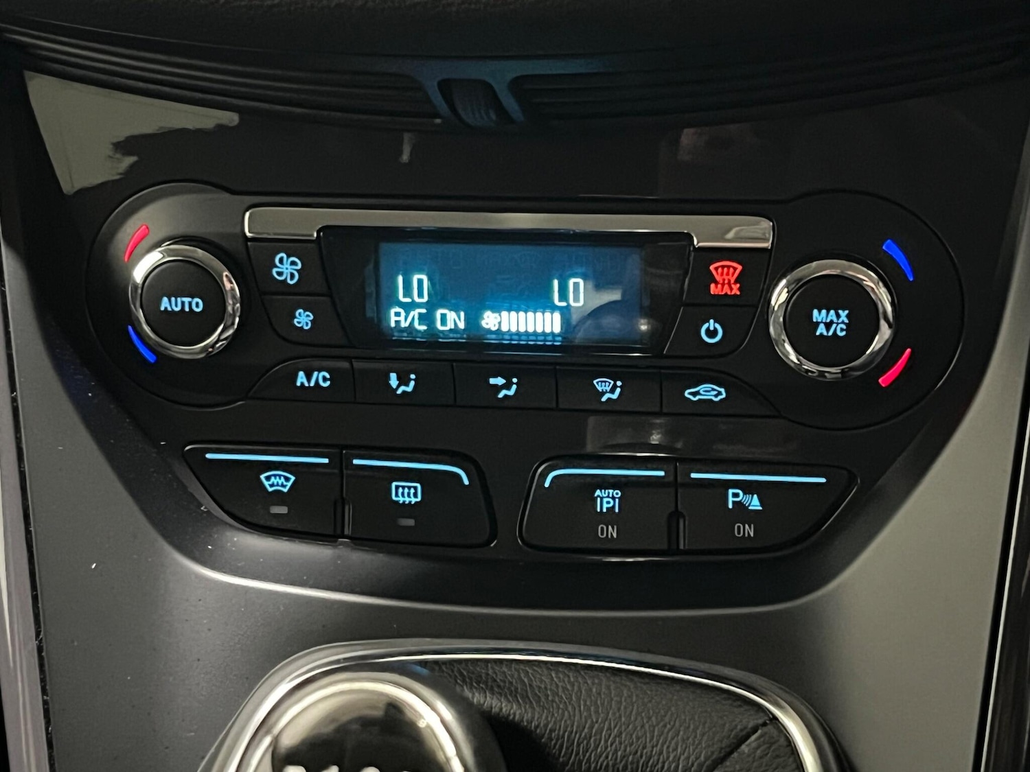 Used Ford Kuga 2014 for sale - 76371039: Photo 27