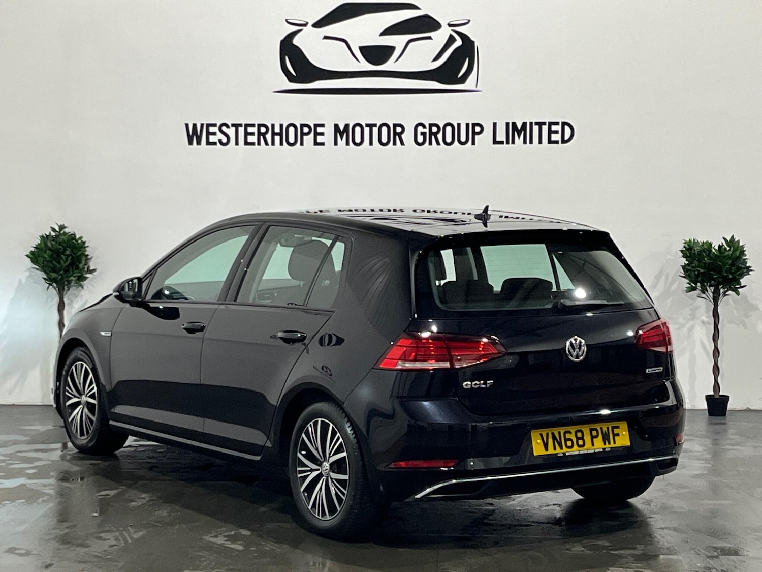 Used Volkswagen Golf 2018 for sale - 77040928: Photo 2