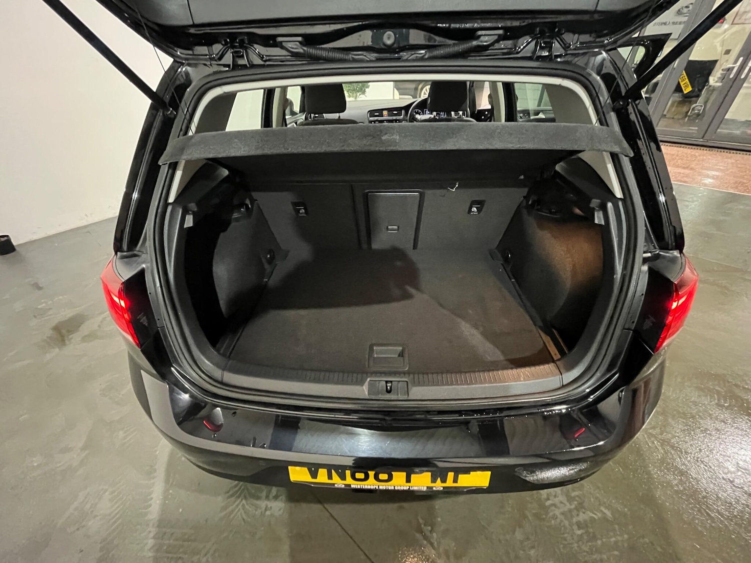 Used Volkswagen Golf 2018 for sale - 77040928: Photo 58