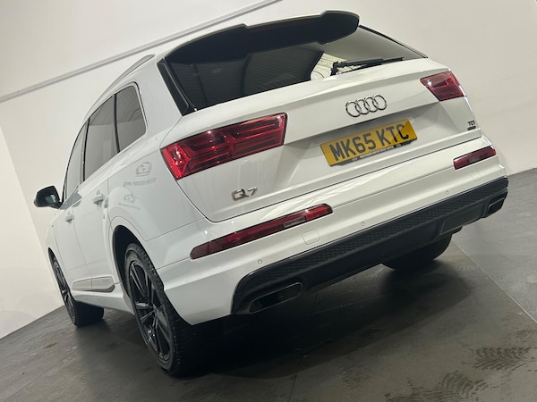 Used Audi Q7 2015 for sale - 76260106: Photo 10