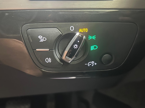 Used Audi Q7 2015 for sale - 76260106: Photo 33