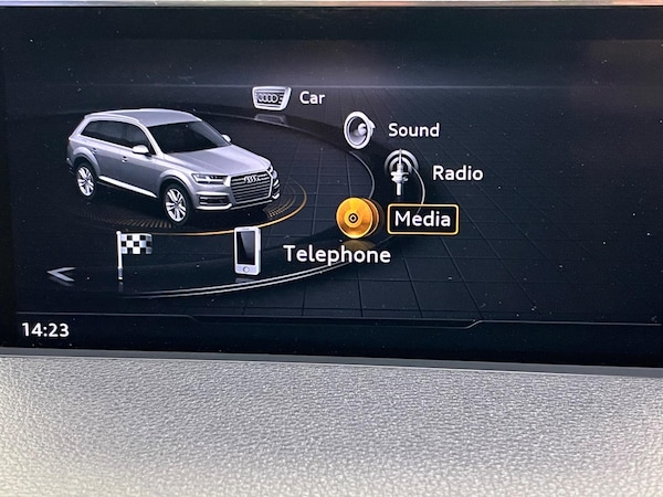 Used Audi Q7 2015 for sale - 76260106: Photo 45