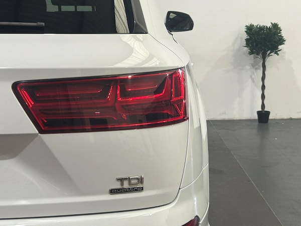 Used Audi Q7 2015 for sale - 76260106: Photo 55