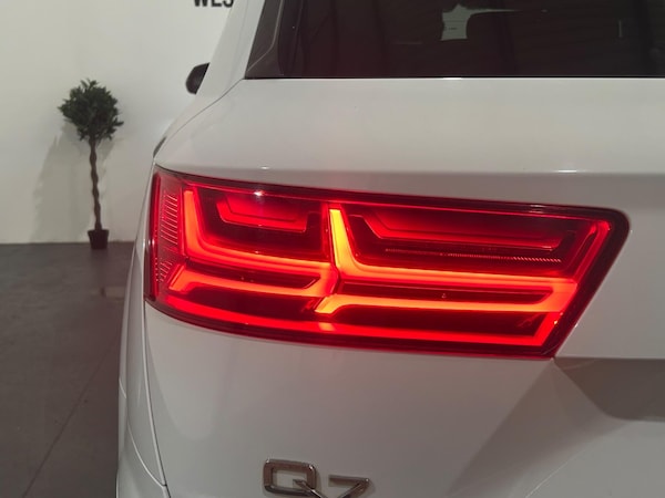Used Audi Q7 2015 for sale - 76260106: Photo 56