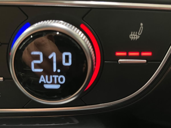 Used Audi Q7 2015 for sale - 76260106: Photo 71