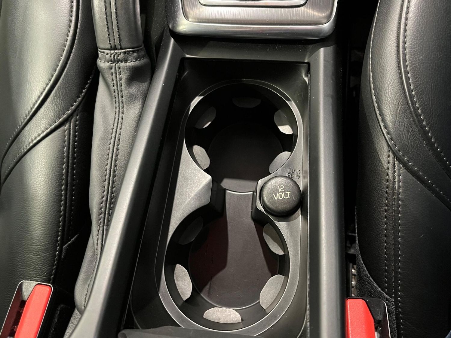 Used Volvo V40 2013 for sale - 76409519: Photo 17