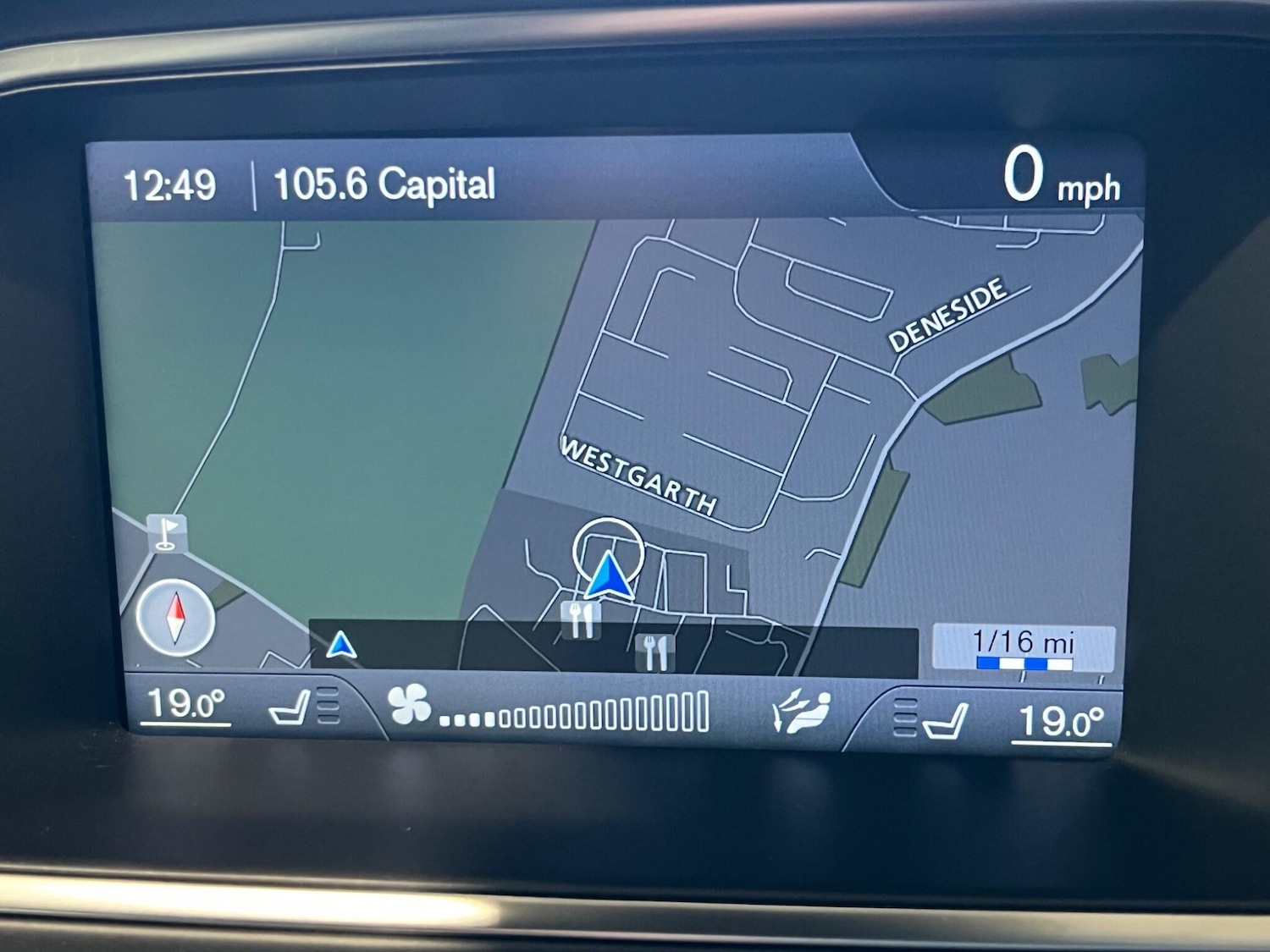 Used Volvo V40 2013 for sale - 76409519: Photo 41