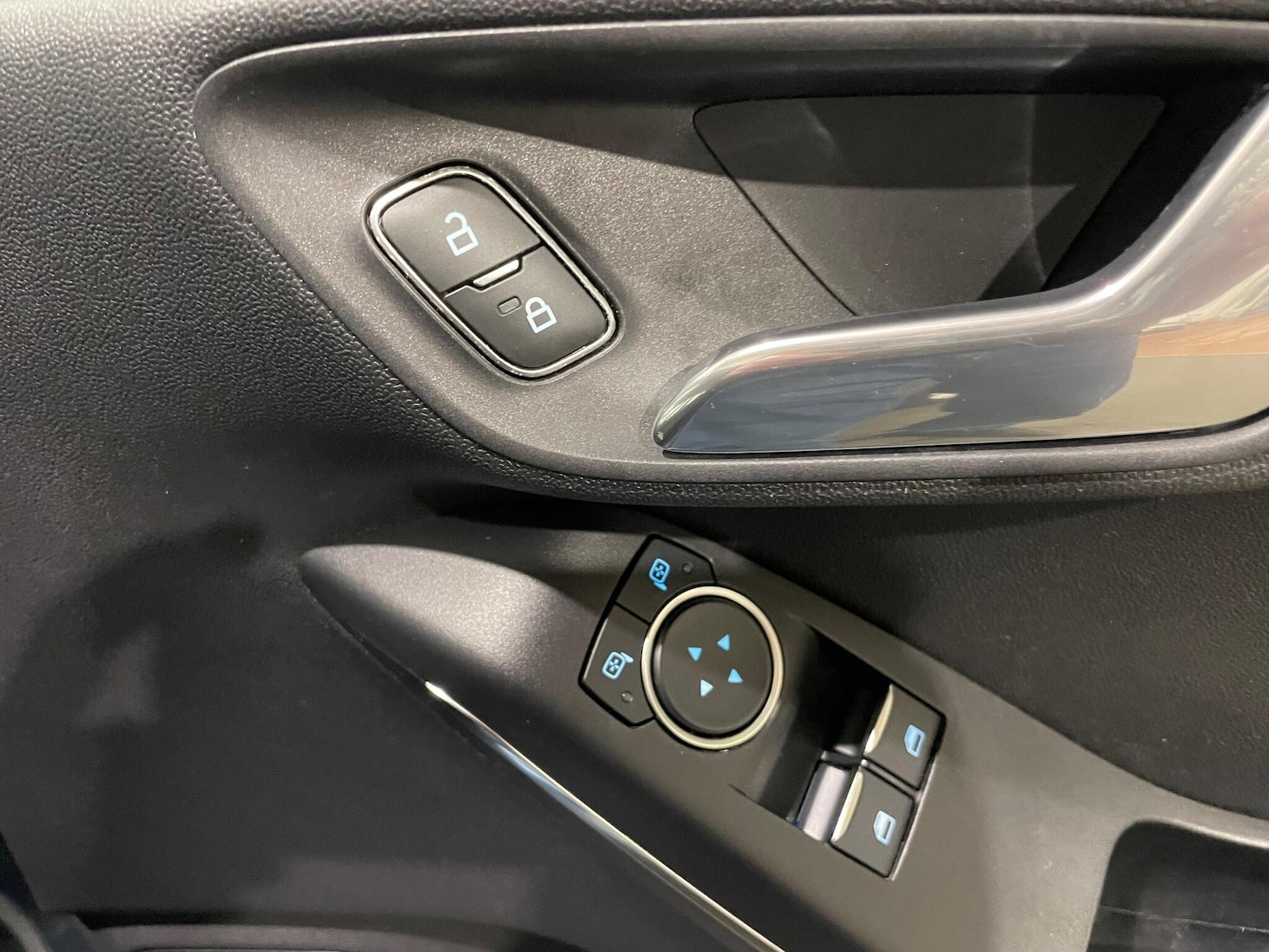 Used Ford Fiesta for sale - 77633965: Photo 31