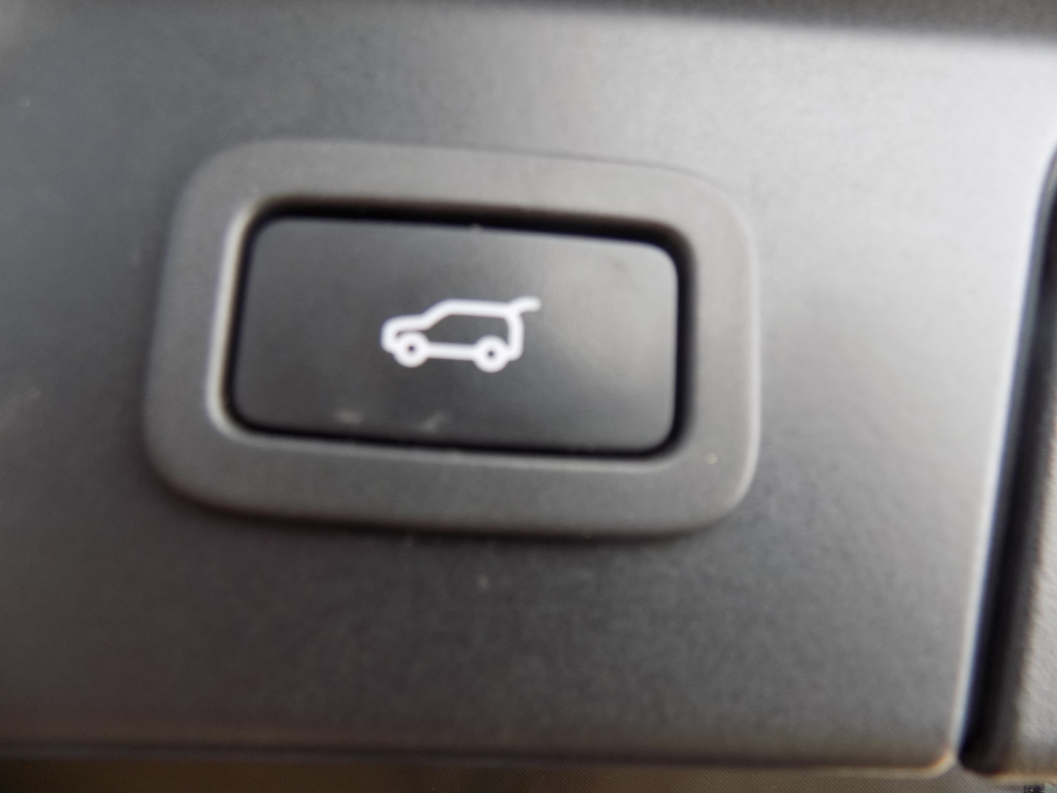 Used Land Rover Range Rover Velar 2019 for sale - 76374965: Photo 23