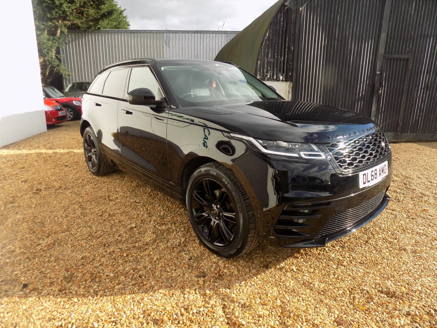 Used Land Rover Range Rover Velar 2019 for sale - 76374965: Photo 4