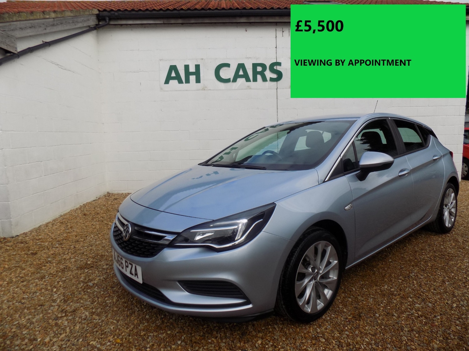 Used Vauxhall Astra 2017 for sale - 76352438: Photo 1