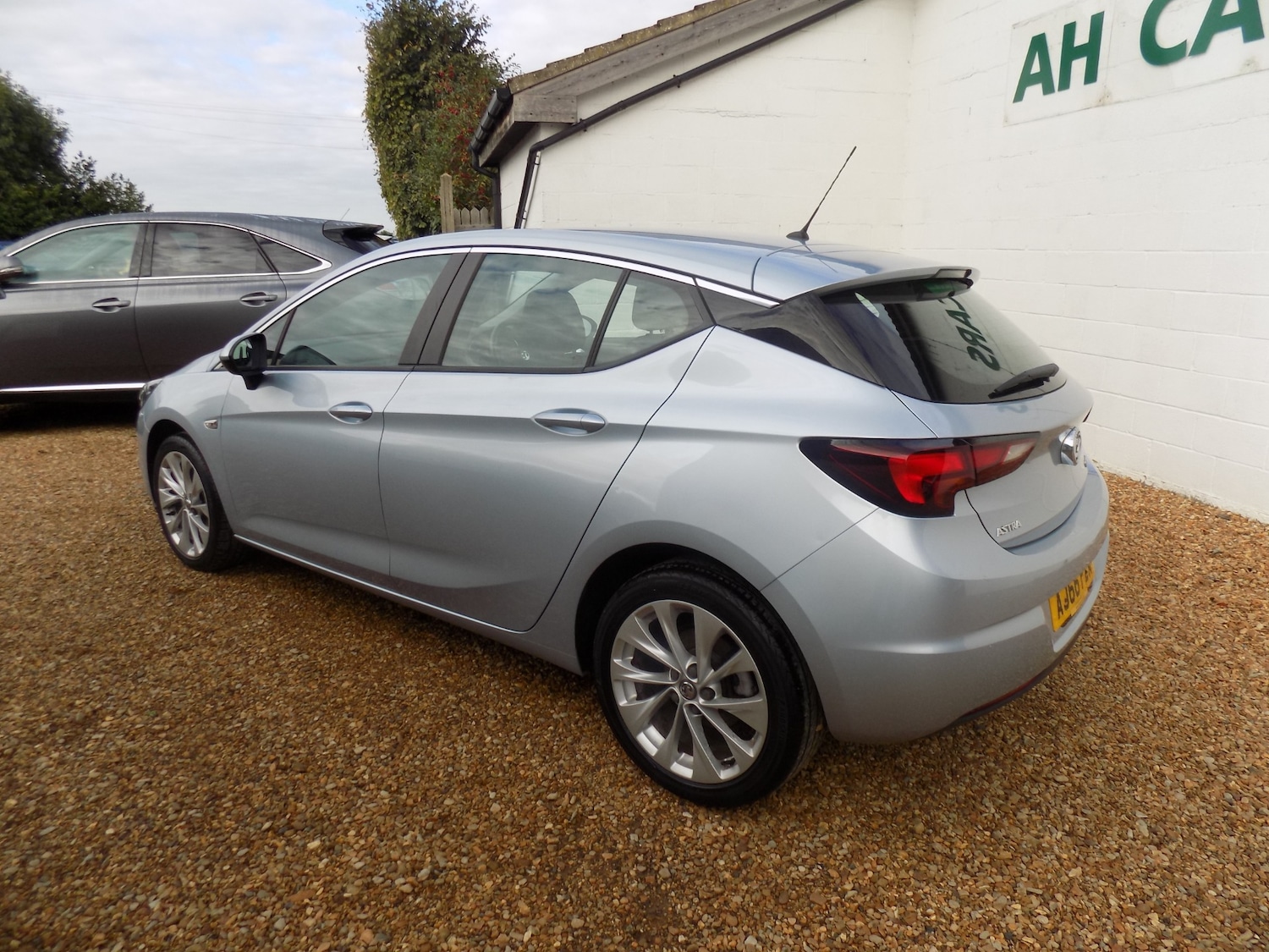 Used Vauxhall Astra 2017 for sale - 76352438: Photo 8