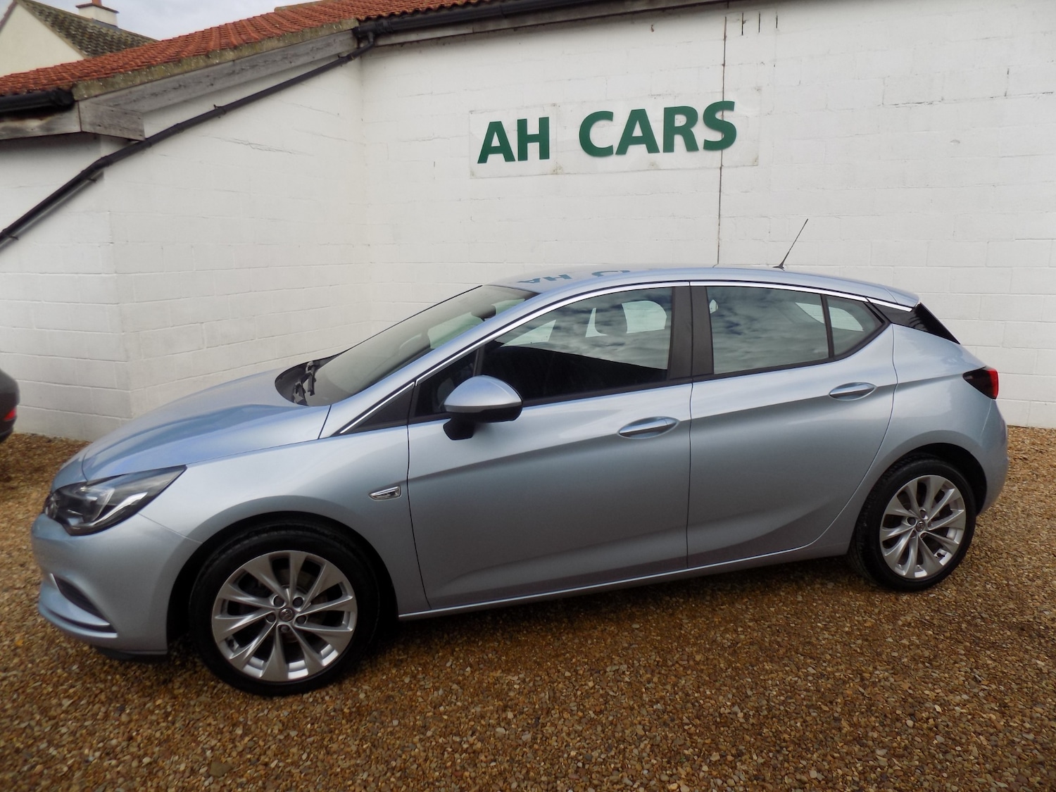Used Vauxhall Astra 2017 for sale - 76352438: Photo 9