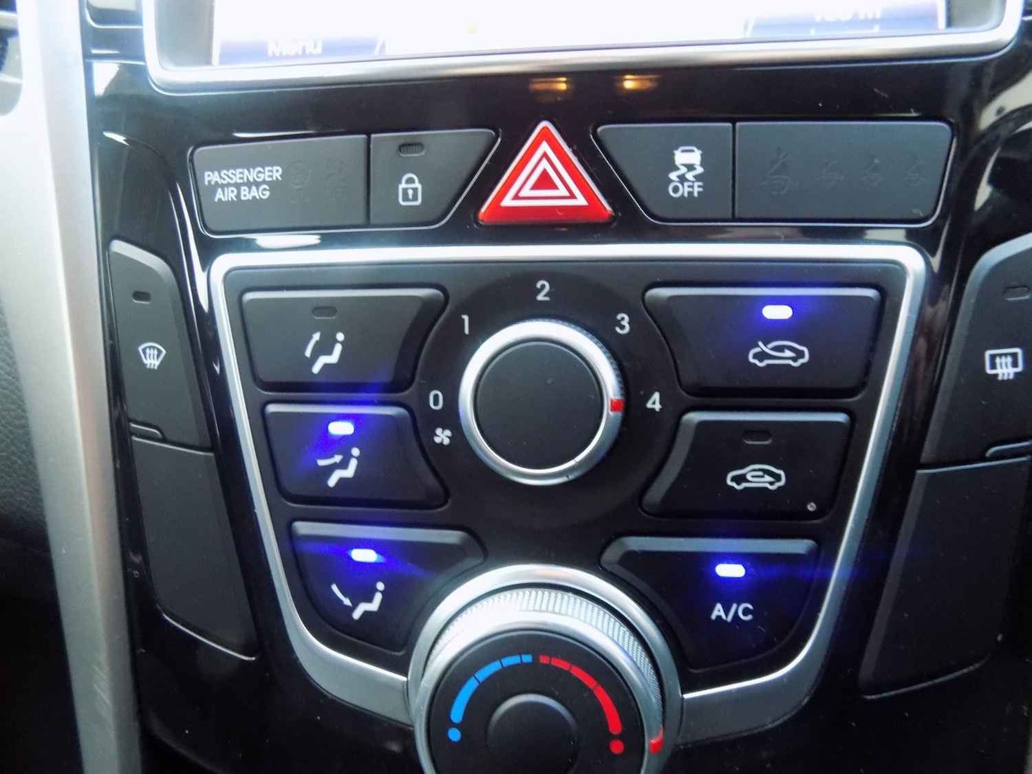 Used Hyundai i30 2018 for sale - 77475718: Photo 35