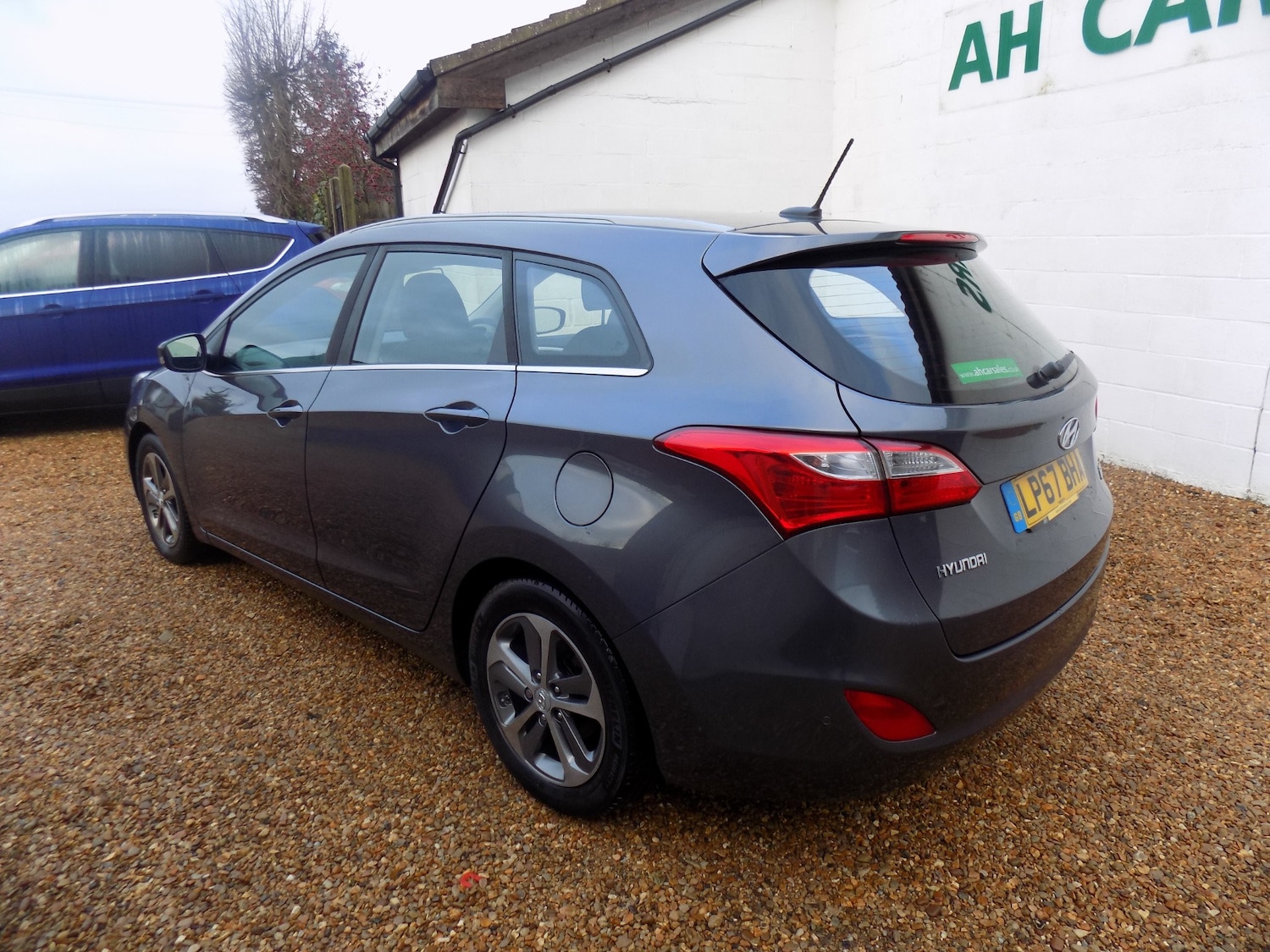 Used Hyundai i30 2018 for sale - 77475718: Photo 8
