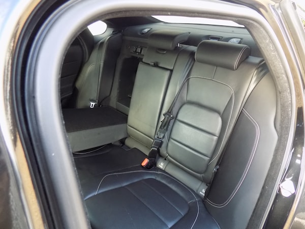 Used Jaguar XF 2016 for sale - 76142421: Photo 26