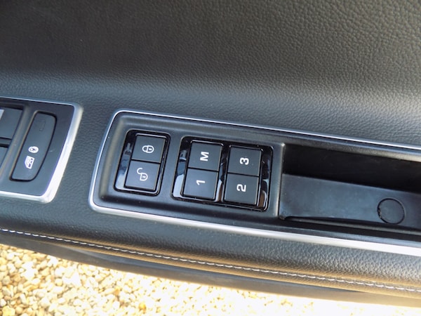 Used Jaguar XF 2016 for sale - 76142421: Photo 33