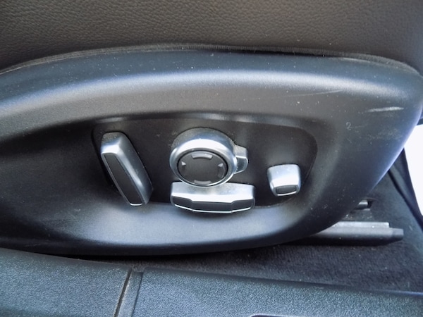 Used Jaguar XF 2016 for sale - 76142421: Photo 34