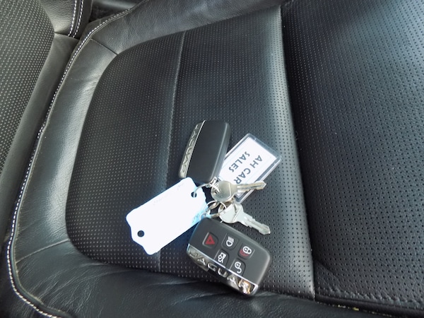 Used Jaguar XF 2016 for sale - 76142421: Photo 35