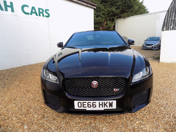 Used Jaguar XF 2016 for sale - 76142421: Photo 4