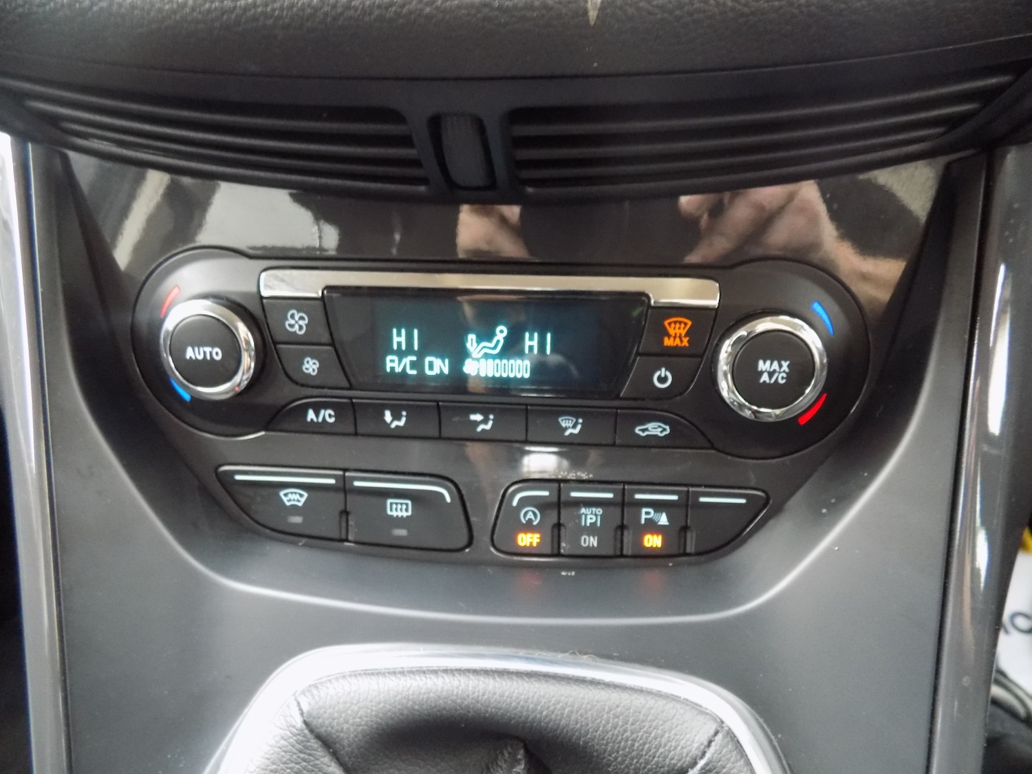 Used Ford Kuga 2016 for sale - 77661983: Photo 35