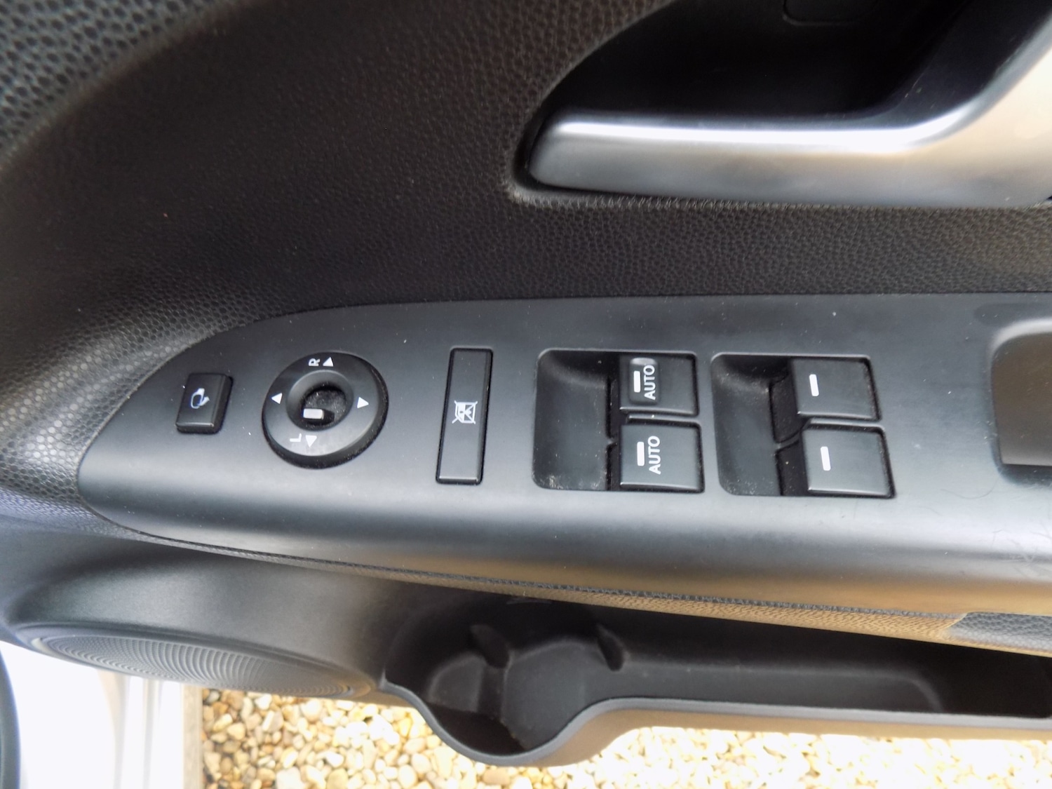 Used Kia Venga 2014 for sale - 77729144: Photo 30