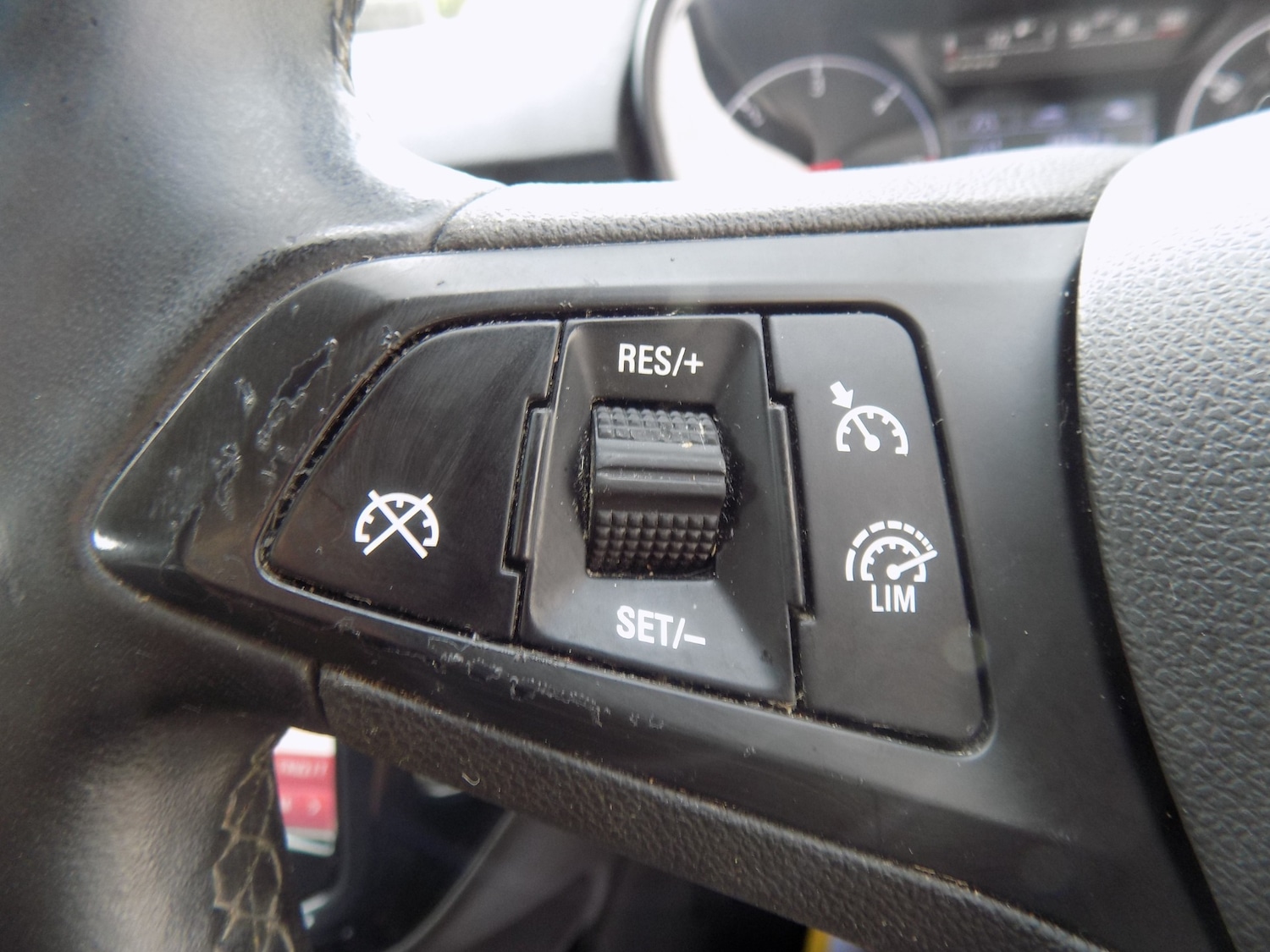 Used Vauxhall Corsa 2015 for sale - 76352300: Photo 24