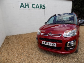 Used Citroen C3 Picasso 2017 for sale - 79393777: Photo