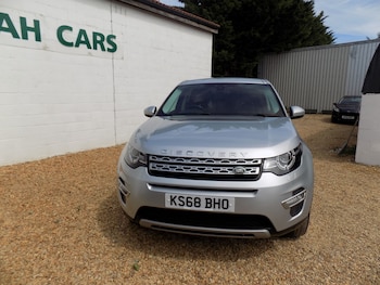 Used Land Rover Discovery Sport 2018 for sale - 79494630: Photo