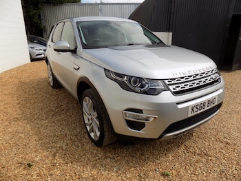 Used Land Rover Discovery Sport 2018 for sale - 79494630: Photo