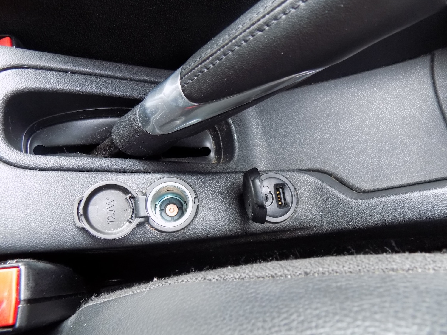 Used DS Automobiles DS 3 2015 for sale - 78025349: Photo 34