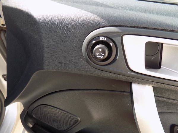 Used Ford Fiesta 2012 for sale - 76219338: Photo 28