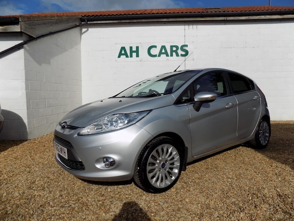Used Ford Fiesta 2012 for sale - 76219338: Photo 2
