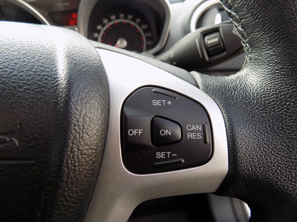 Used Ford Fiesta 2012 for sale - 76219338: Photo 31