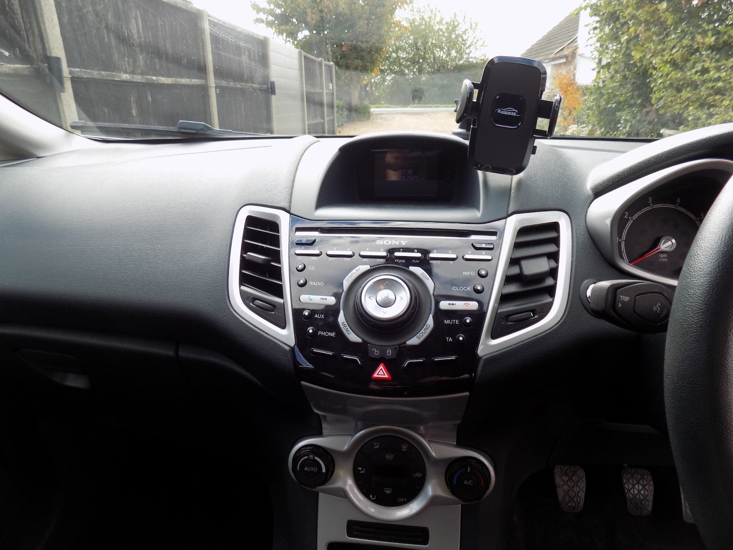 Used Ford Fiesta 2012 for sale - 76219338: Photo 41