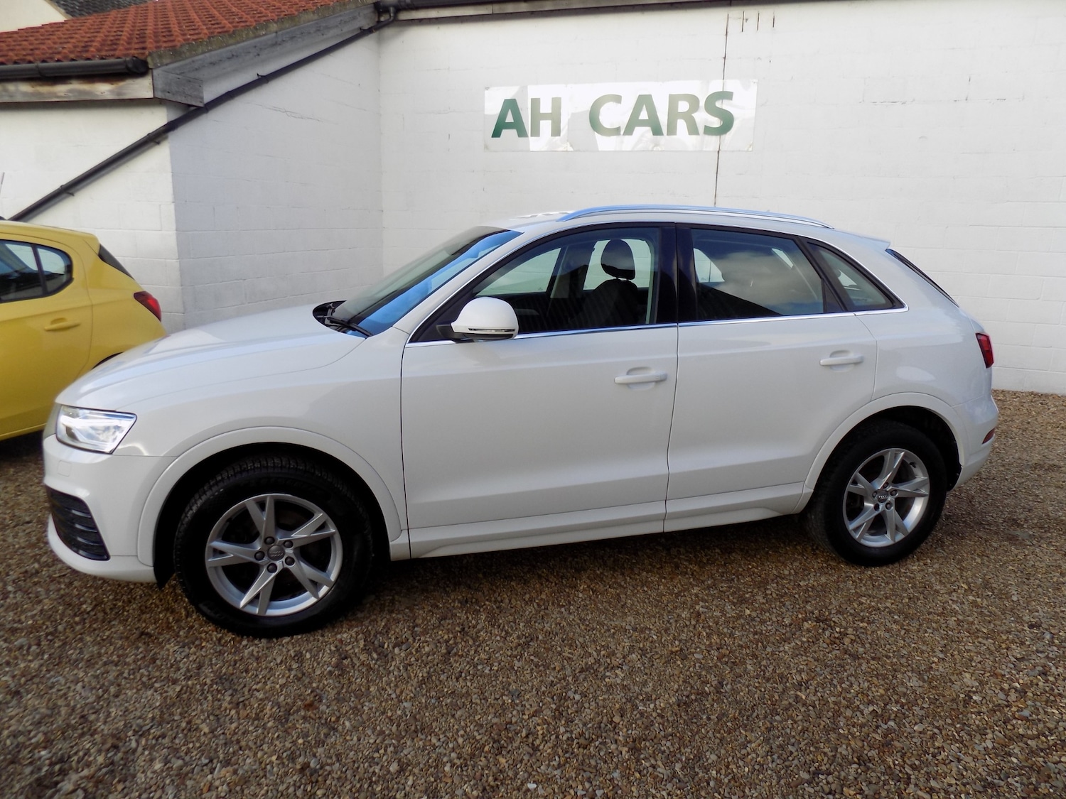 Used Audi Q3 2017 for sale - 76542209: Photo 9