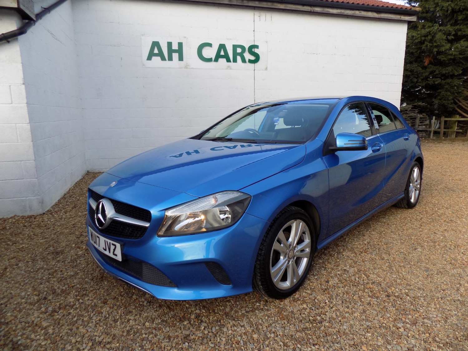 Used Mercedes-Benz A-Class 2017 for sale - 77763051: Photo 2