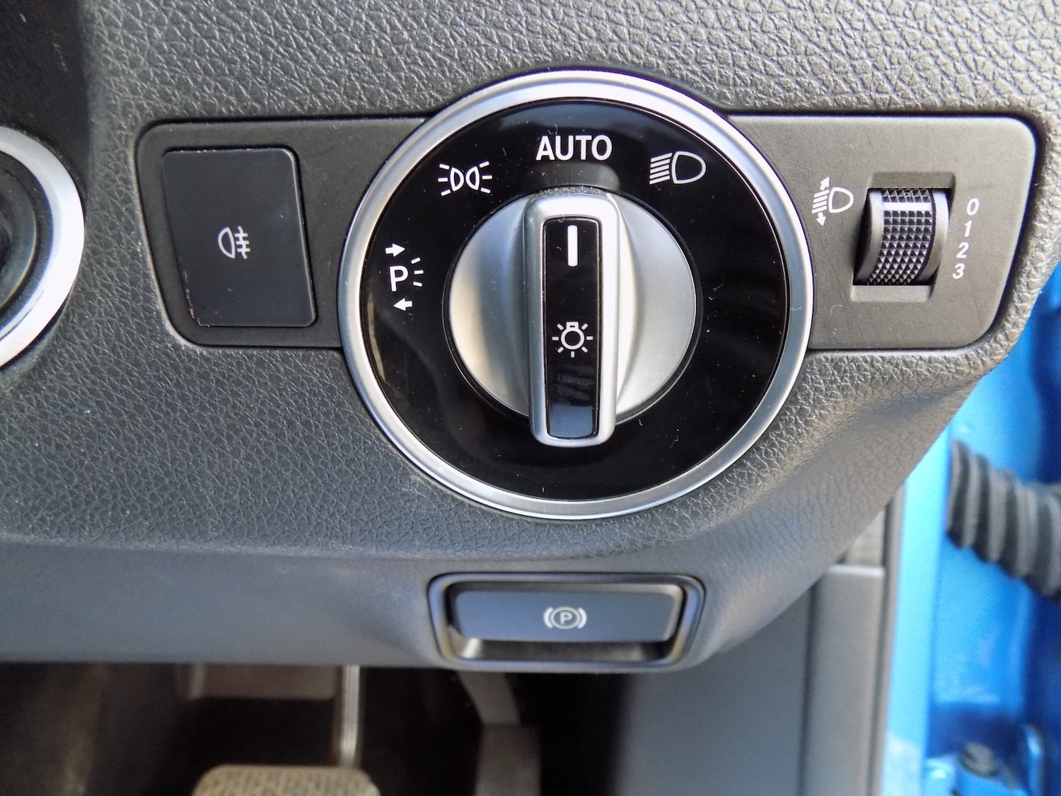 Used Mercedes-Benz A-Class 2017 for sale - 77763051: Photo 27