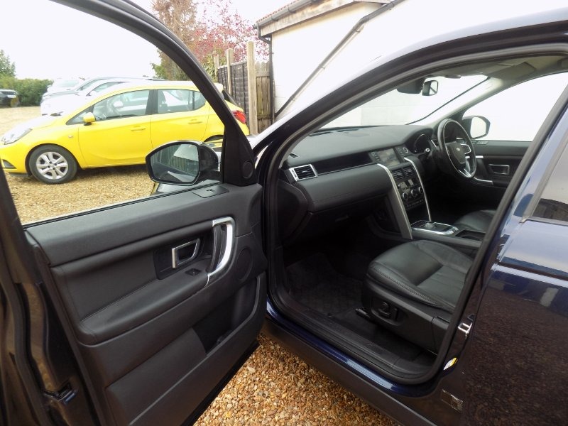 Used Land Rover Discovery Sport 2015 for sale - 78039558: Photo 16