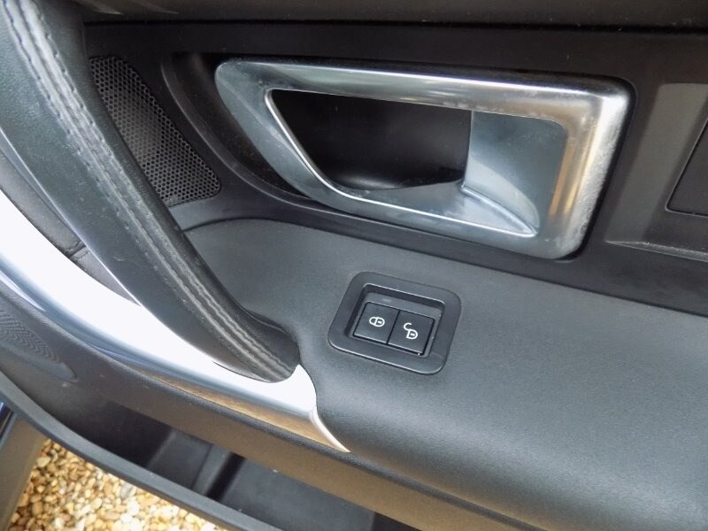 Used Land Rover Discovery Sport 2015 for sale - 78039558: Photo 32