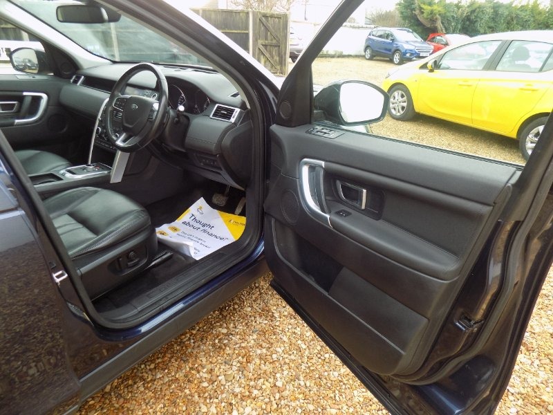 Used Land Rover Discovery Sport 2015 for sale - 78039558: Photo 39