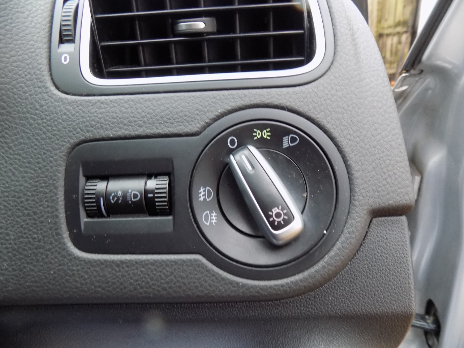 Used Volkswagen Polo 2013 for sale - 76829659: Photo 24